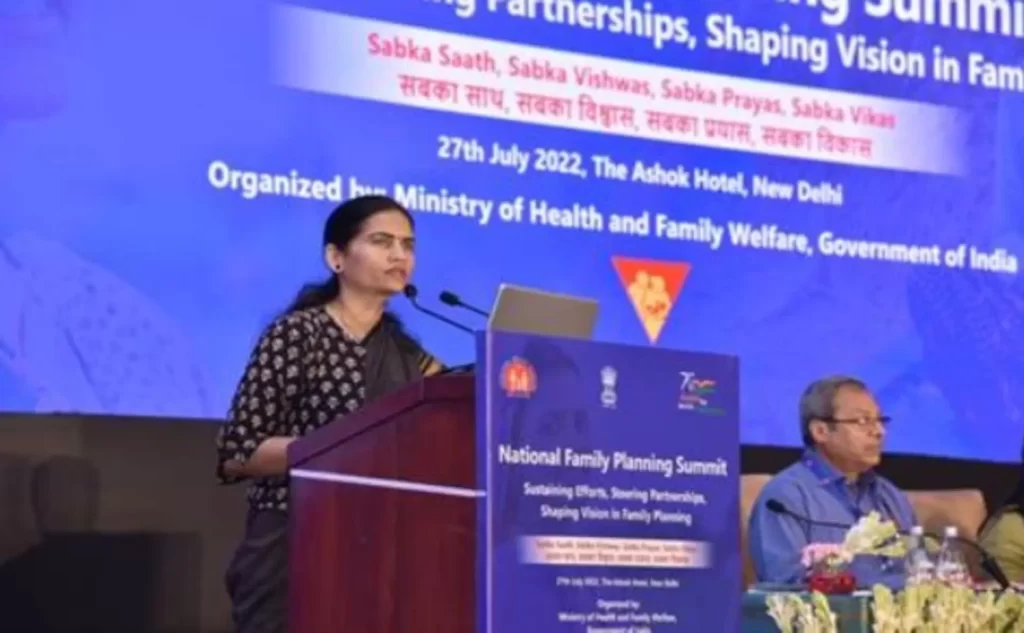 Dr. Bharati Pravin Pawar addresses National Family Planning Summit 2022-3