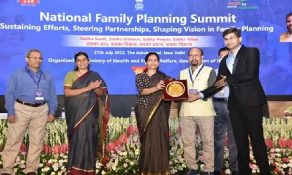 Dr. Bharati Pravin Pawar addresses National Family Planning Summit 2022-1